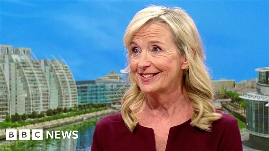Emotional Exit: Carol Kirkwood Prioritizes Love Over BBC Job